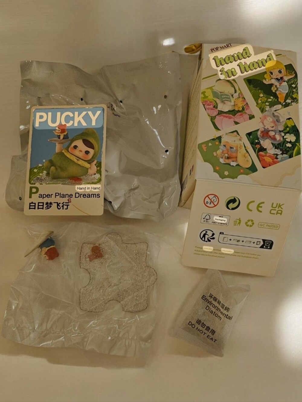 Pucky Hand in Hand Pop Mart Confirmed blind box figure